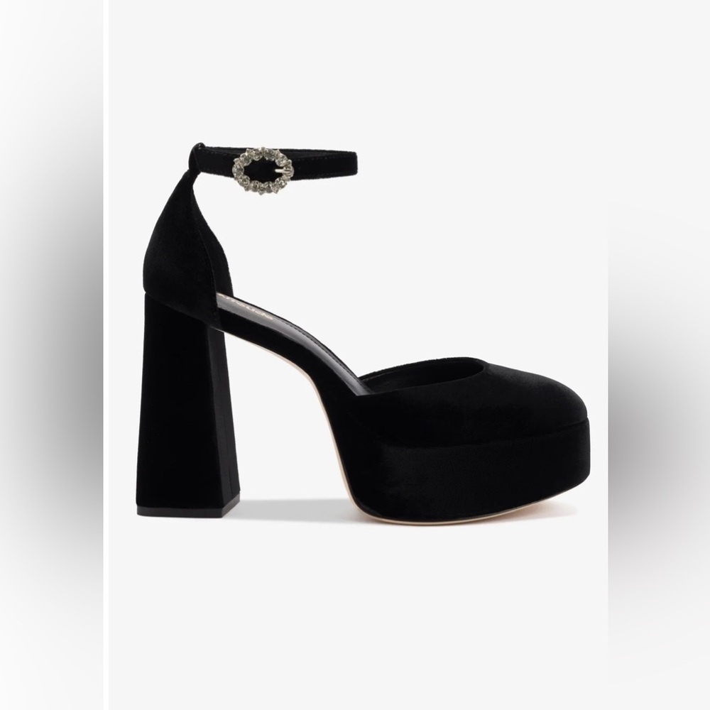 Larroude Ari Pump in Black Velvet - Size 8 Worn once and in perfect condition!!!